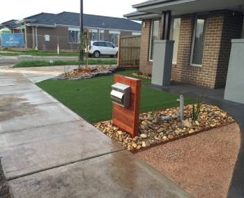 Affordable lawn mowing Fraser Rise Vic