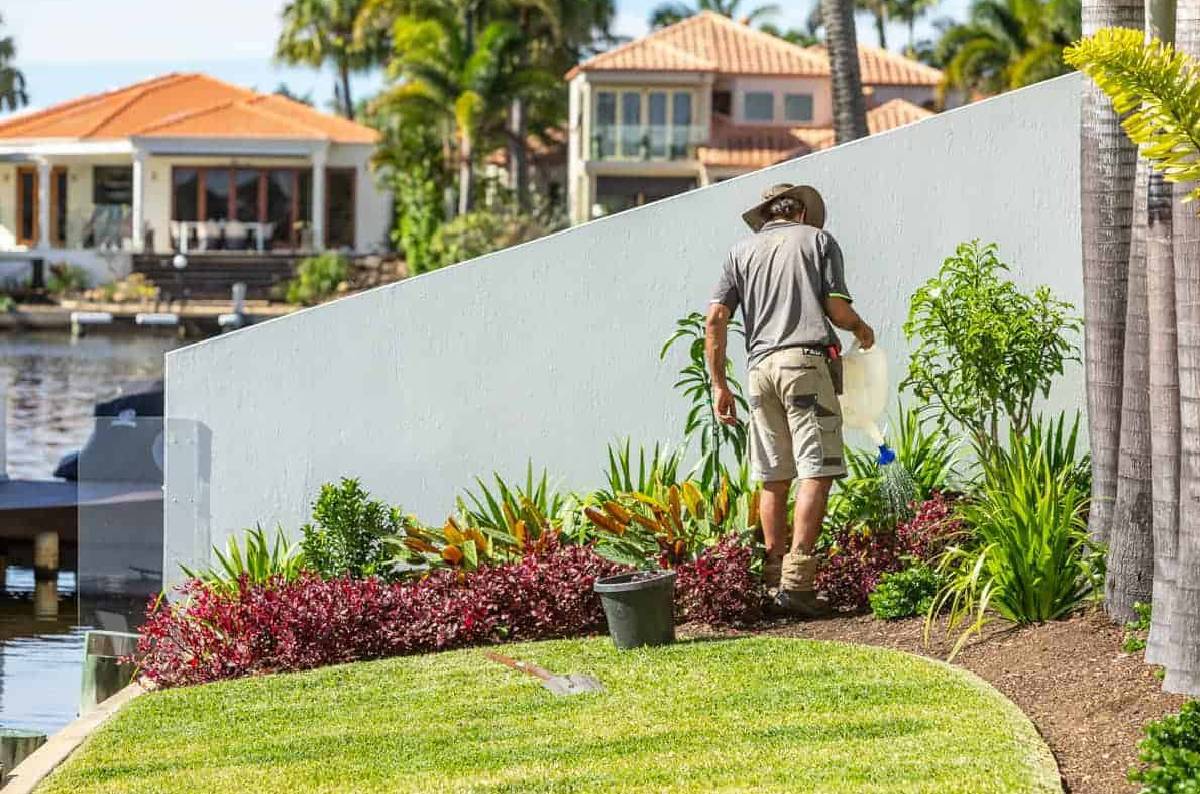 Garden Maintenance Melton Vic, garden maintenance melton, home and garden maintenance services, gardener melton, garden services melton, lawn services, lawn mowing melbourne, lawn mowing sydney, garden maintenance, garden services near me, lawn service near me